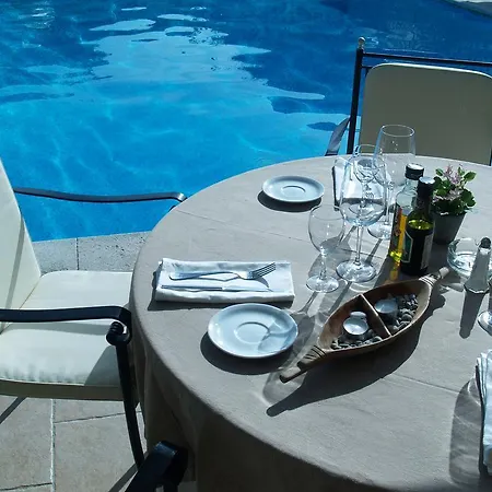 Bellevue Szálloda 4*